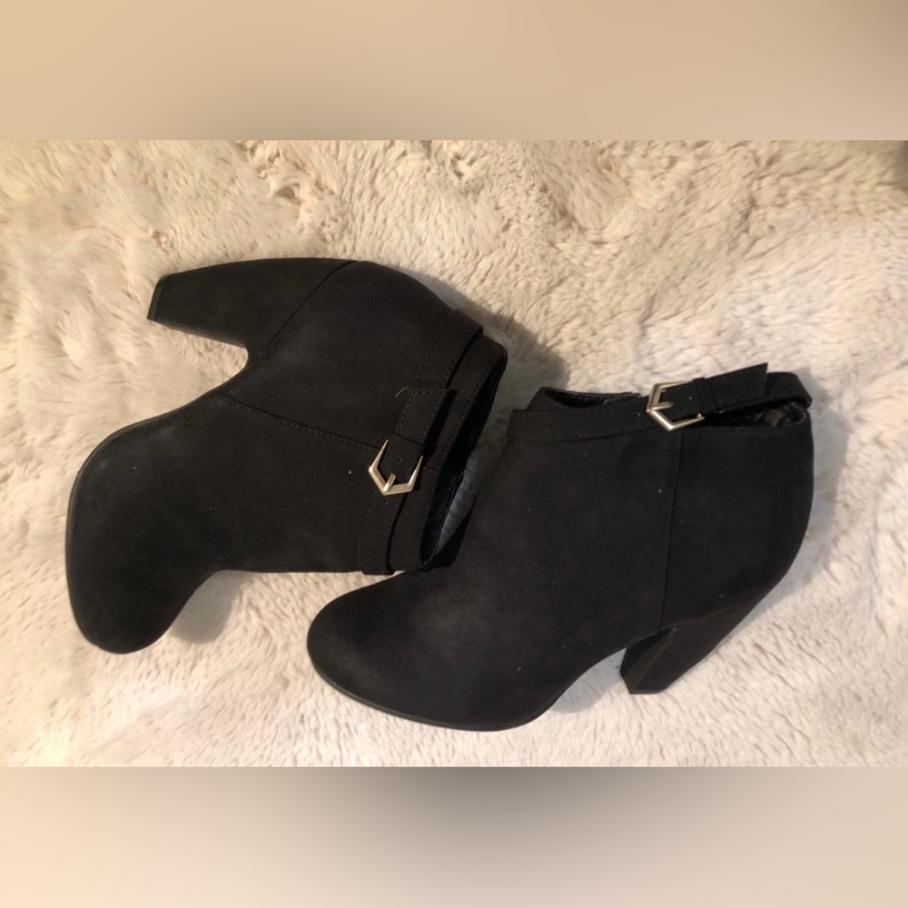 Candie's Black Ankle Booties with Buckle - Picture 8 of 10